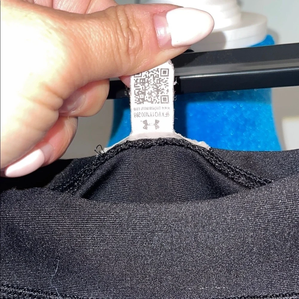 Under Armour Black Leggings - Picture 5 of 5